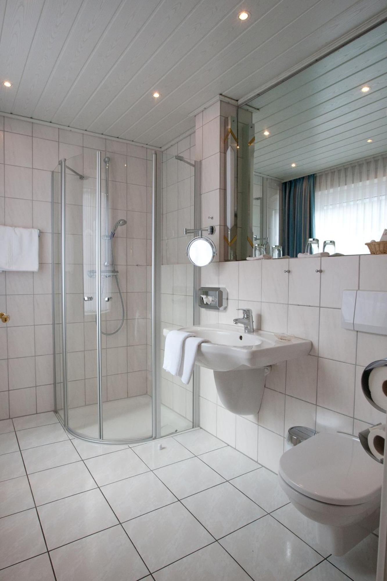 Fruhstuckshotel Seemannsbraut Amrum - Adults Only Віттдюн Екстер'єр фото